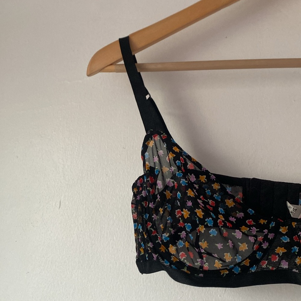 Free People 34D Capri Demo Wired Floral Bra - Picture 7 of 13